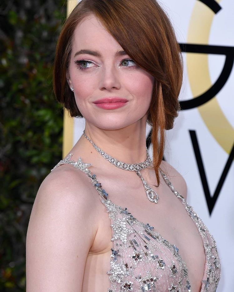 Get the Look: Recreate Emma Stone’s Magical Golden Globes Makeup