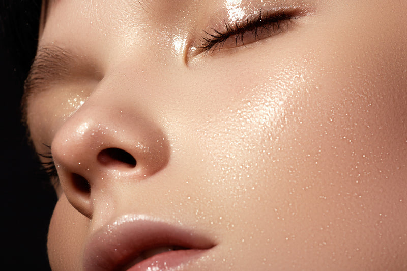 How To Embrace Glossy Skin This Summer