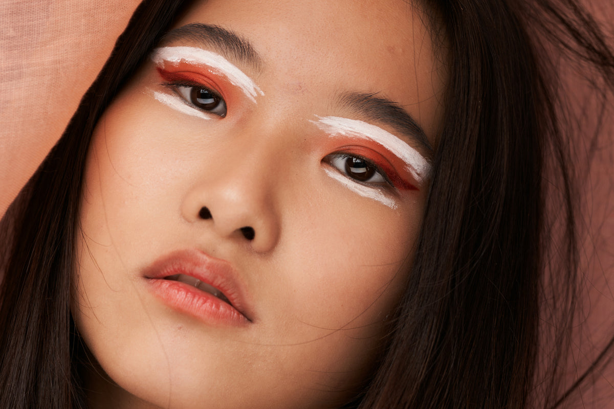 7 Fresh Ways To Use White Eyeliner